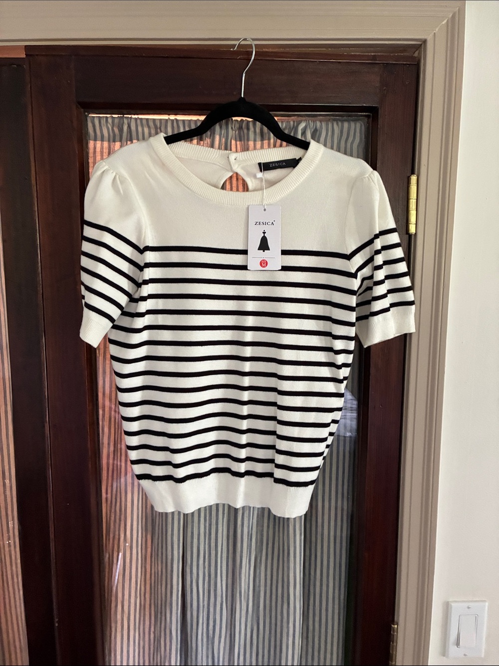 Zesica Black & White Striped Short Sleeve Top